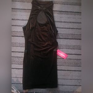 NWT Black Velvet Mock Neck Sleeveless Top Fabric Button Details Slits On Sides